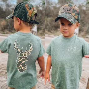 (T-SHIRT) Deer Head Old School Camo Short Sleeve Kids Tee